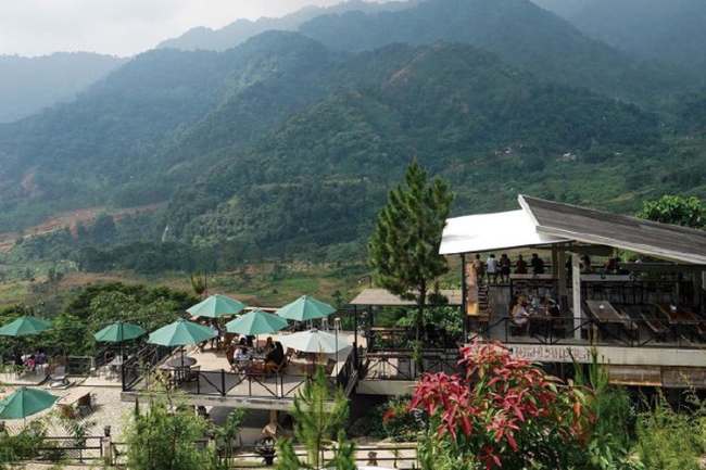 13 Cafe di Sentul View Gunung Instagrammable, Nyaman Banget