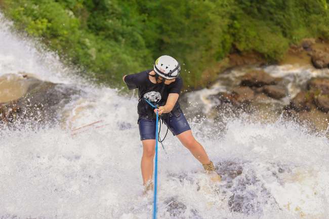 Curug Cikondang Cianjur: Lokasi, Rute, Jam Buka dan Daya Tarik