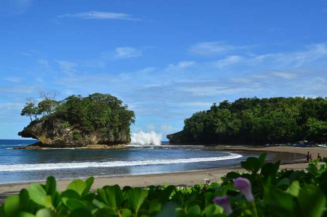 Alamat dan Lokasi Pantai Madasari