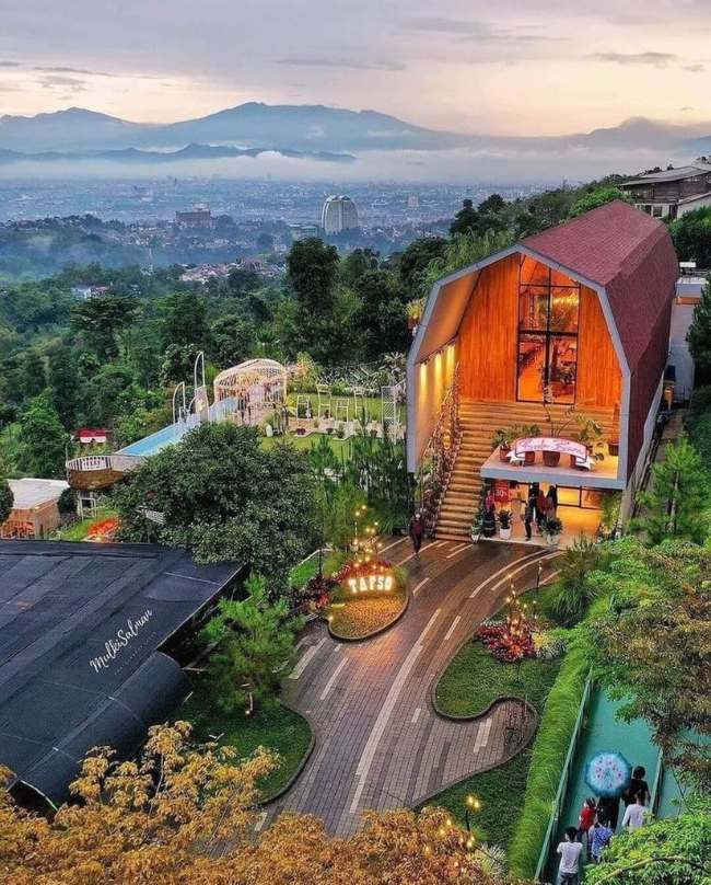Boda Barn