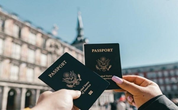 tips liburan ke luar negeri